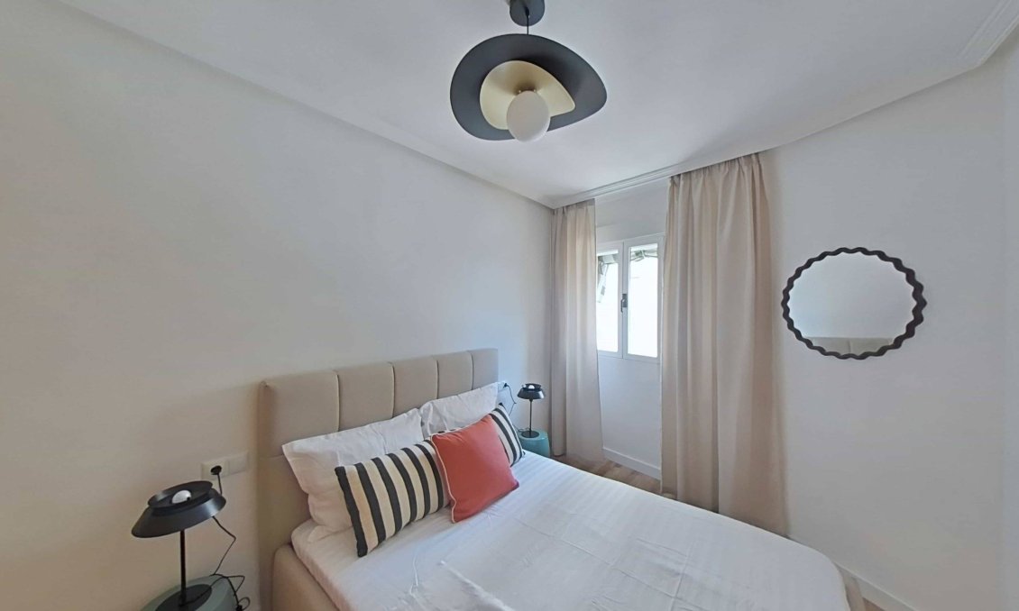 Használt Ingatlanok - Apartman -
Torrevieja - La Mata Pueblo