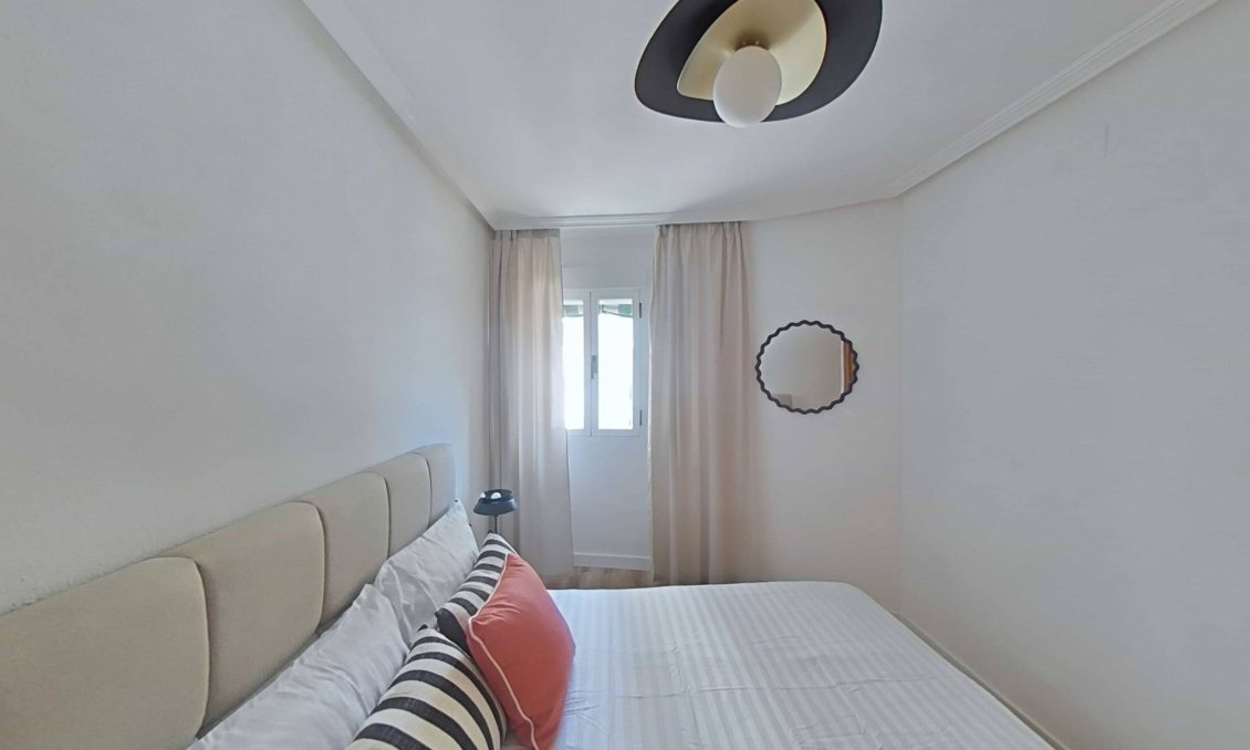 Használt Ingatlanok - Apartman -
Torrevieja - La Mata Pueblo