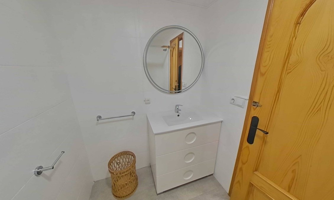 Használt Ingatlanok - Apartman -
Torrevieja - La Mata Pueblo
