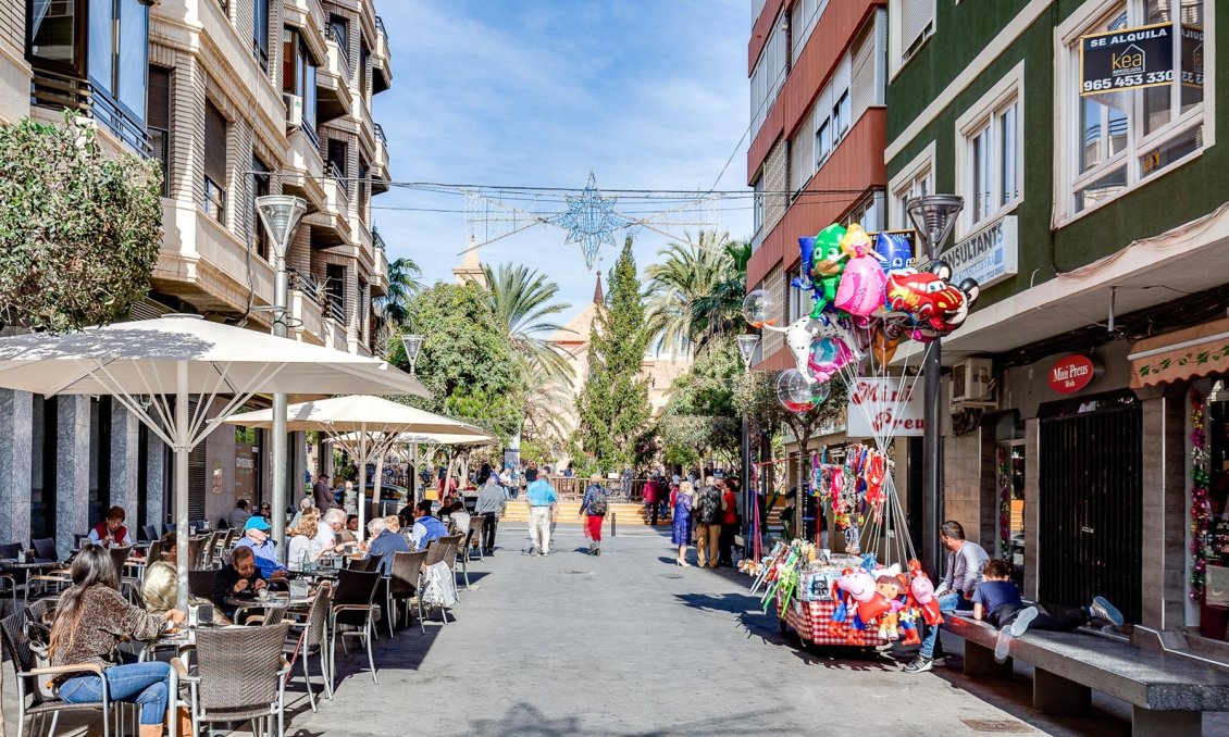 Használt Ingatlanok - Apartman -
Torrevieja - Costa Blanca