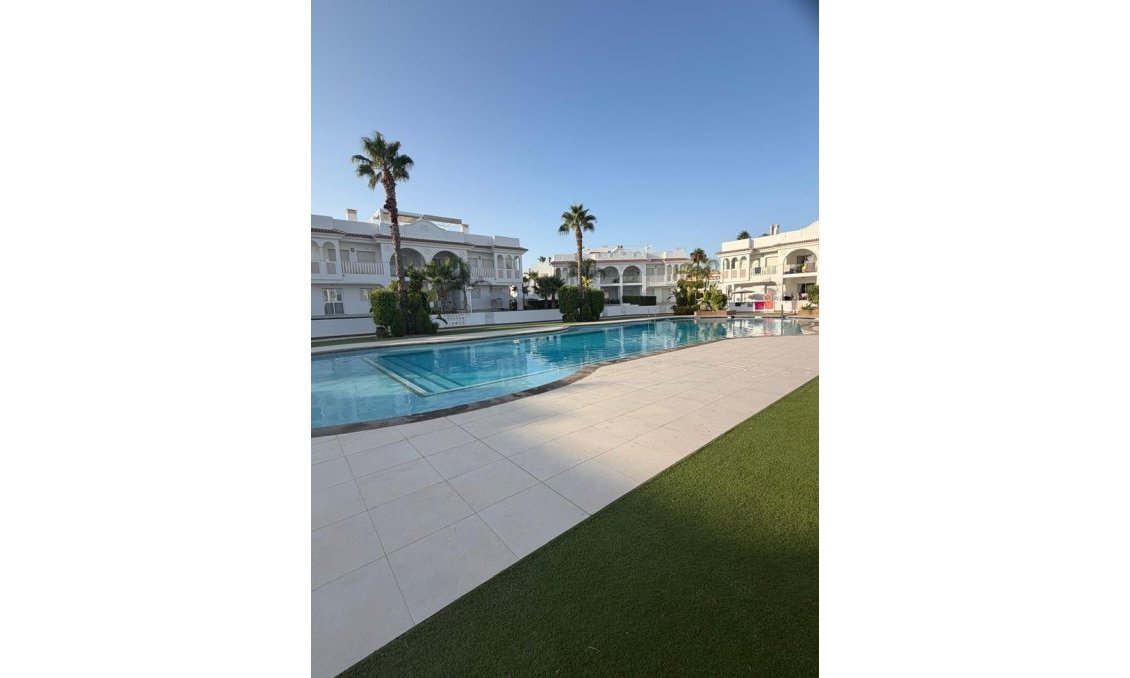 Használt Ingatlanok - Bungaló -
Ciudad Quesada - Costa Blanca