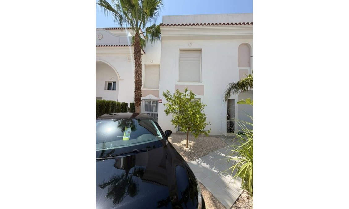 Használt Ingatlanok - Bungaló -
Ciudad Quesada - Costa Blanca
