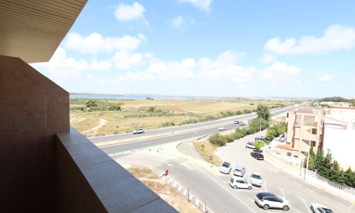 Wiederverkauf - Wohnung -
Torrevieja - Costa Blanca