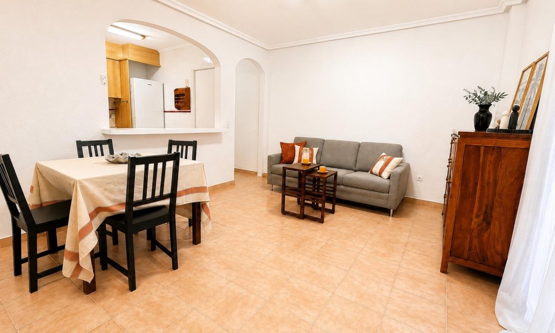 Használt Ingatlanok - Apartman -
Torrevieja - Playa del Cura