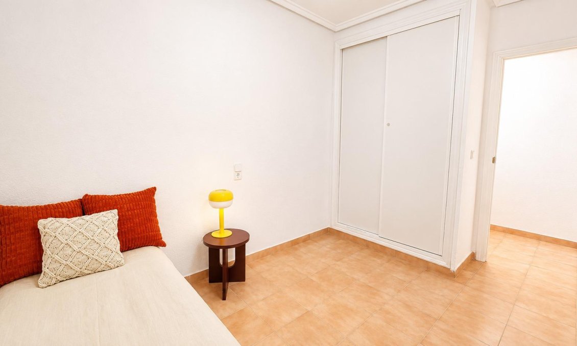 Használt Ingatlanok - Apartman -
Torrevieja - Playa del Cura