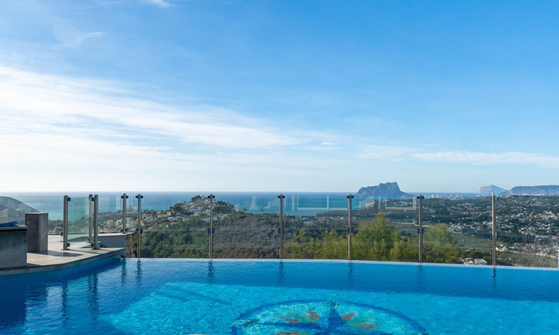 Használt Ingatlanok - Villa -
Moraira - Costa Blanca