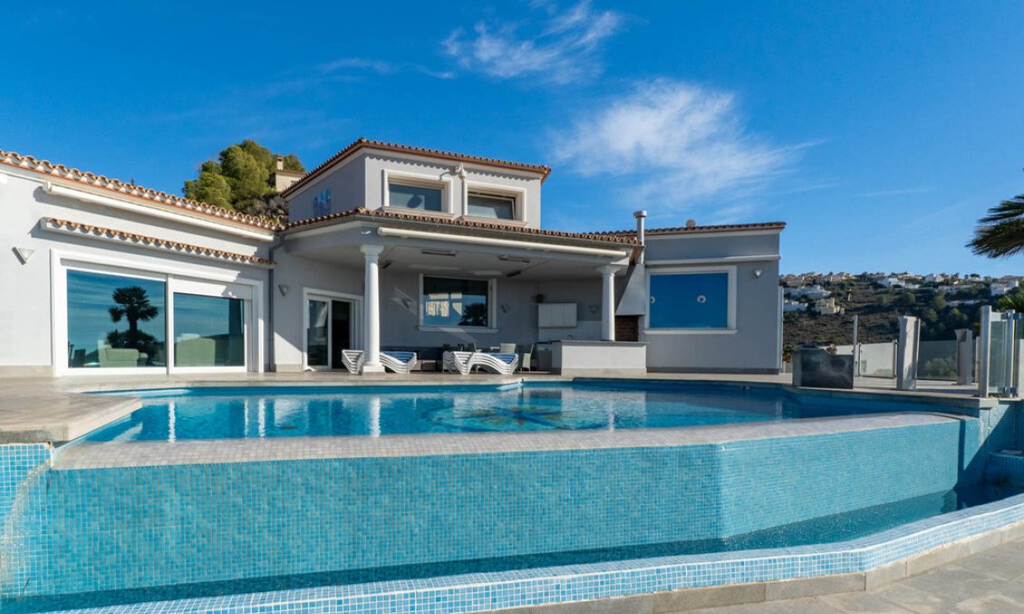 Használt Ingatlanok - Villa -
Moraira - Costa Blanca