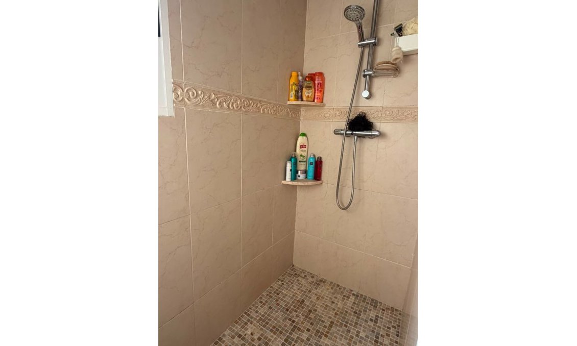 Resale - Villa -
Rojales - Inland