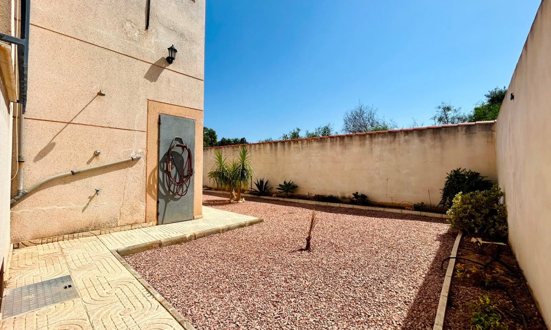Resale - Villa -
Torrevieja - Costa Blanca
