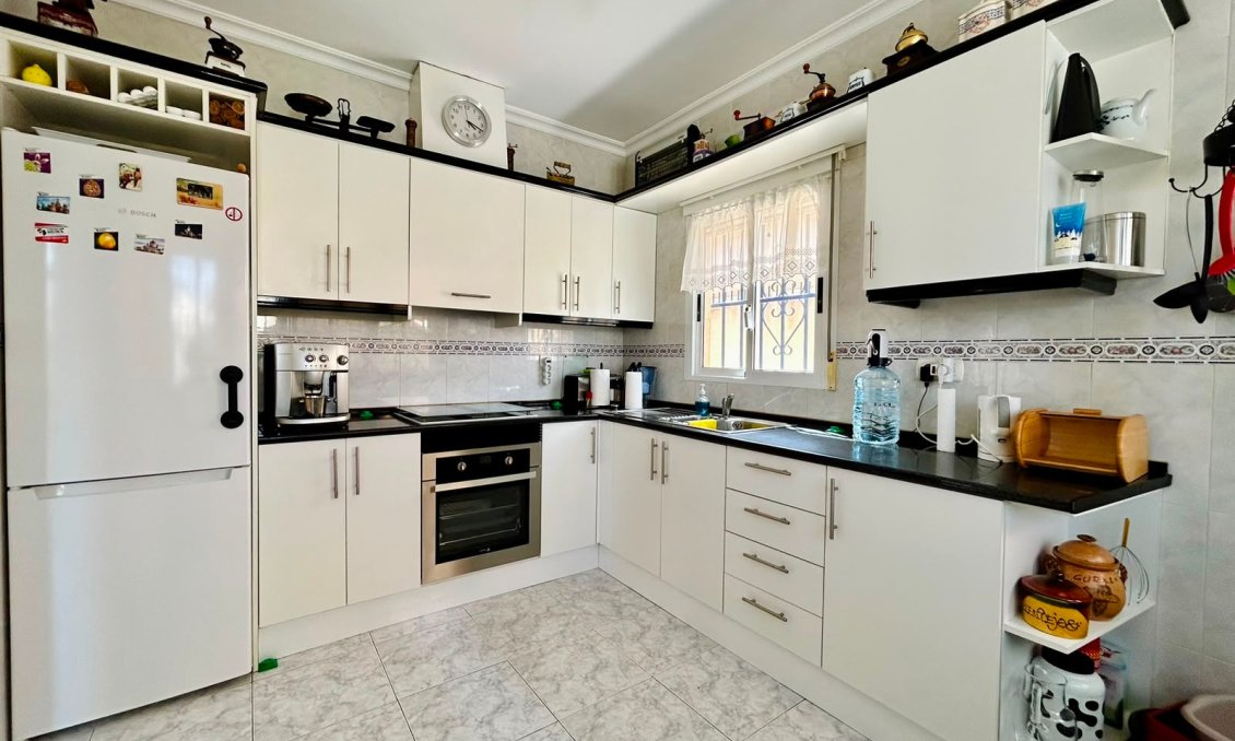 Resale - Villa -
Torrevieja - Costa Blanca