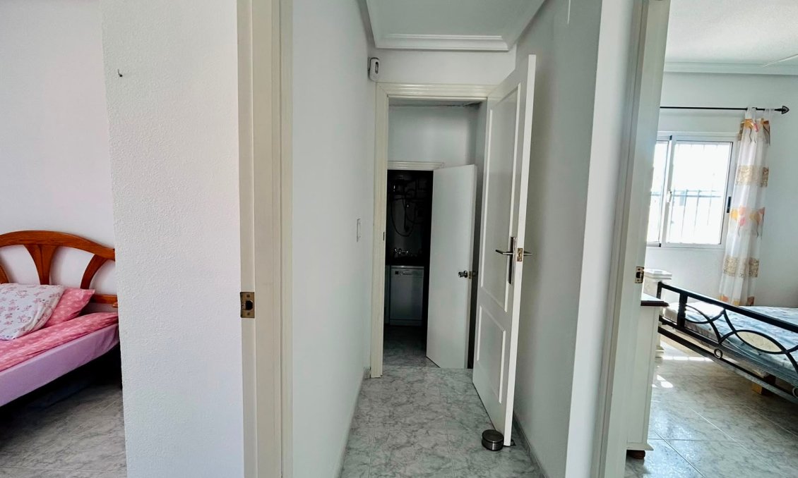 Resale - Villa -
Torrevieja - Costa Blanca