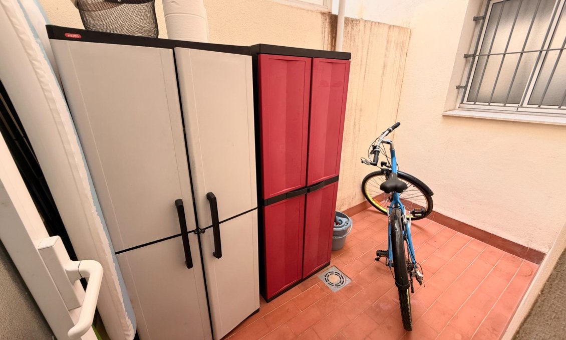 Resale - Apartment -
Torrevieja - Estacion De Autobuses