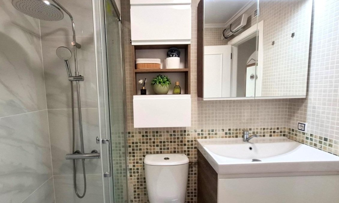 Resale - Apartment -
Torrevieja - Estacion De Autobuses