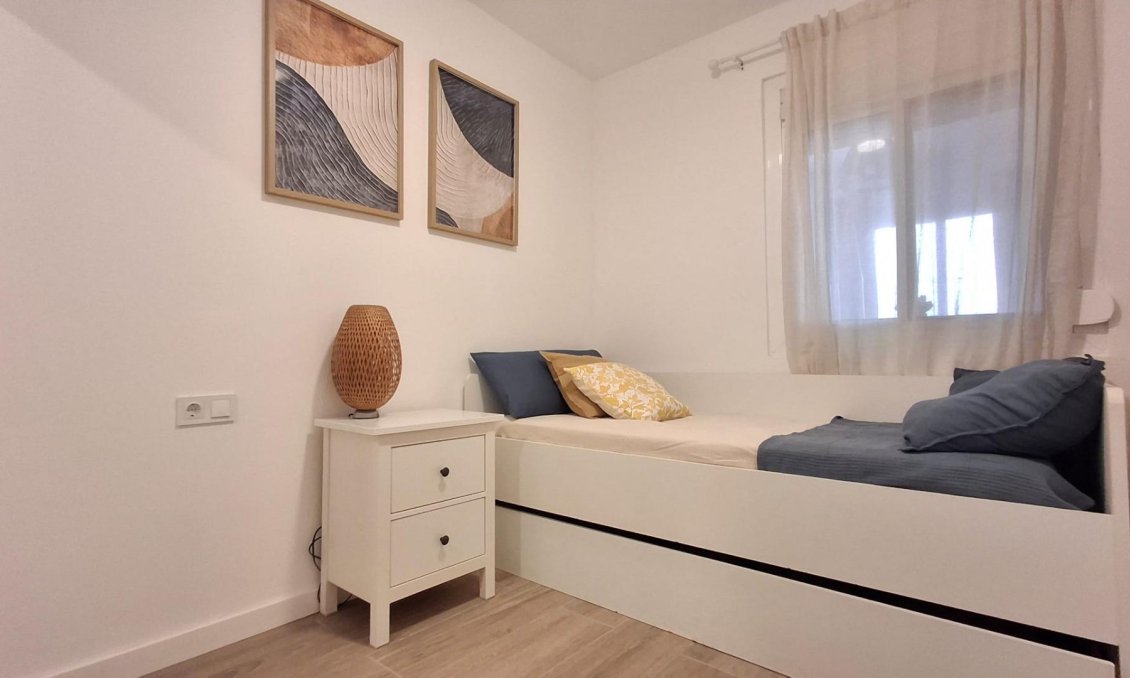 Resale - Townhouse -
Orihuela Costa - Playa Flamenca
