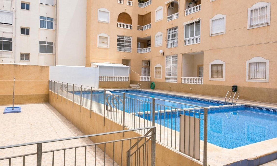 Resale - Apartment -
Torrevieja - Habaneras