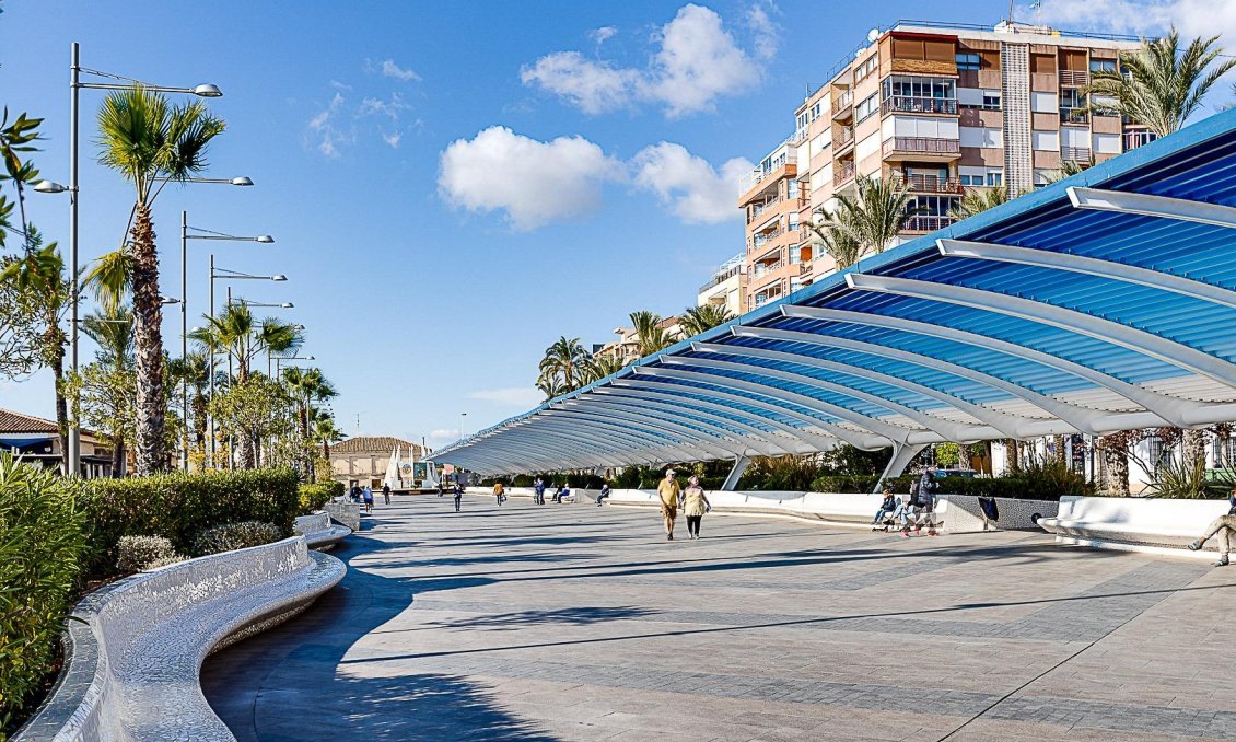 Resale - Apartment -
Torrevieja - Habaneras