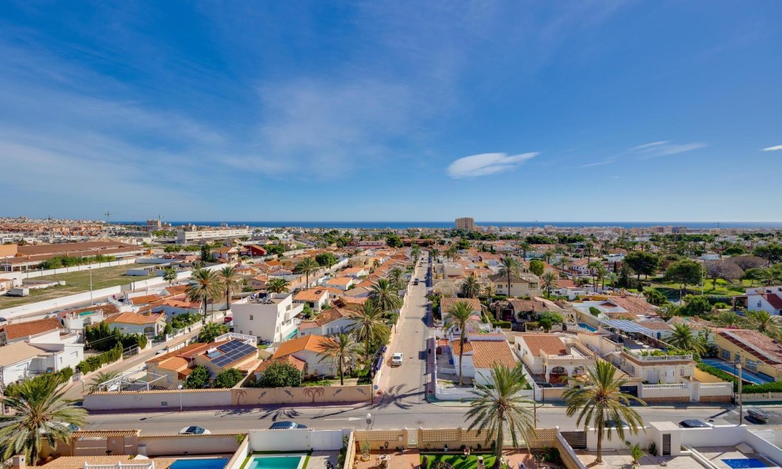 Használt Ingatlanok - Apartman -
Torrevieja - Nueva Torrevieja