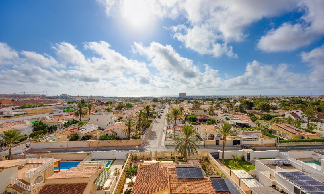 Használt Ingatlanok - Apartman -
Torrevieja - Nueva Torrevieja