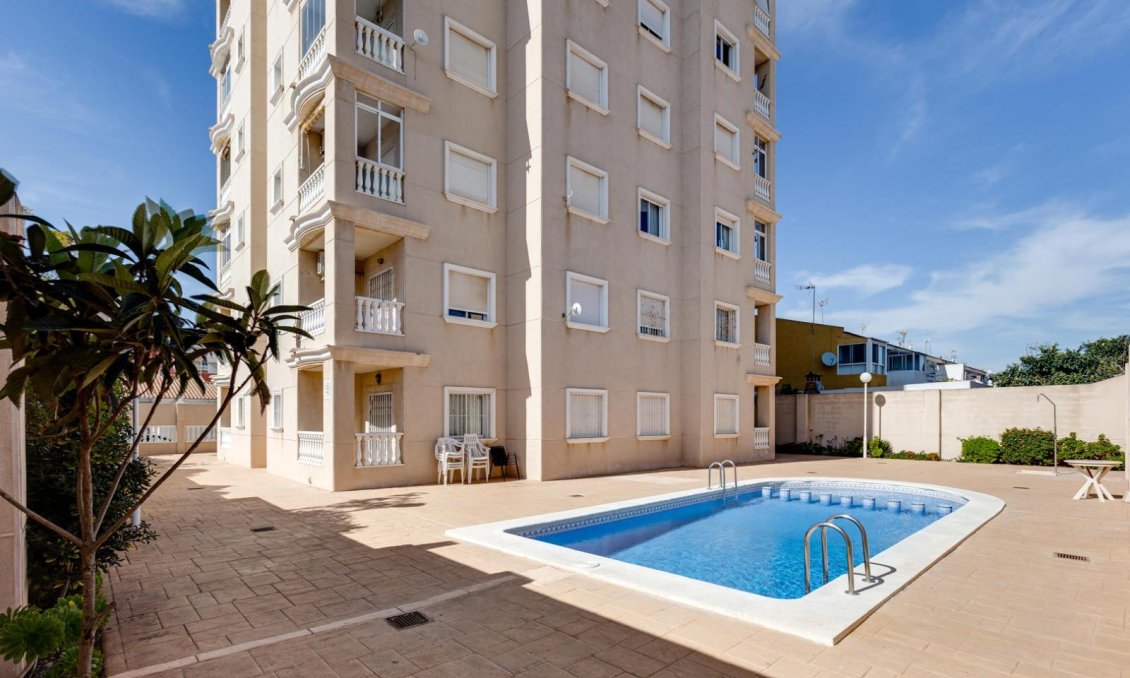 Használt Ingatlanok - Apartman -
Torrevieja - Nueva Torrevieja