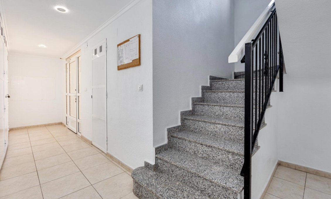 Használt Ingatlanok - Apartman -
Torrevieja - Nueva Torrevieja