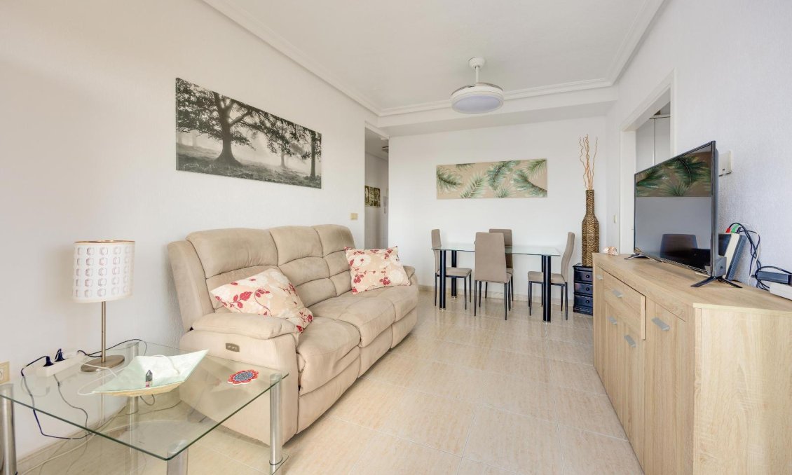 Használt Ingatlanok - Apartman -
Torrevieja - Nueva Torrevieja