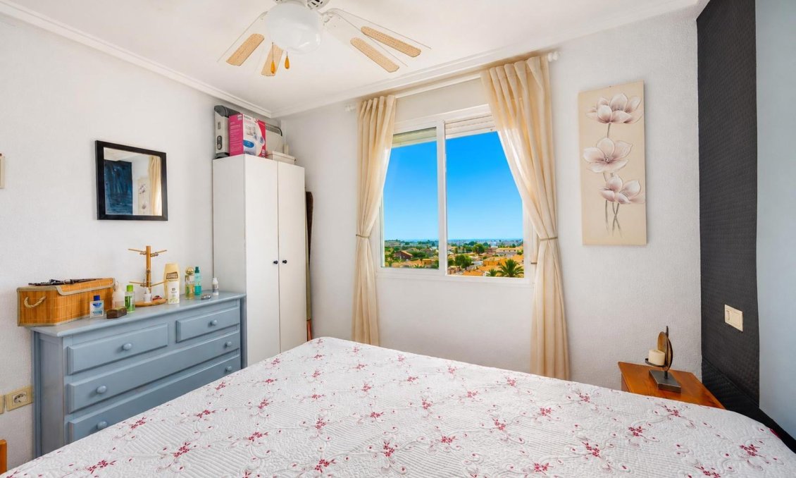 Használt Ingatlanok - Apartman -
Torrevieja - Nueva Torrevieja