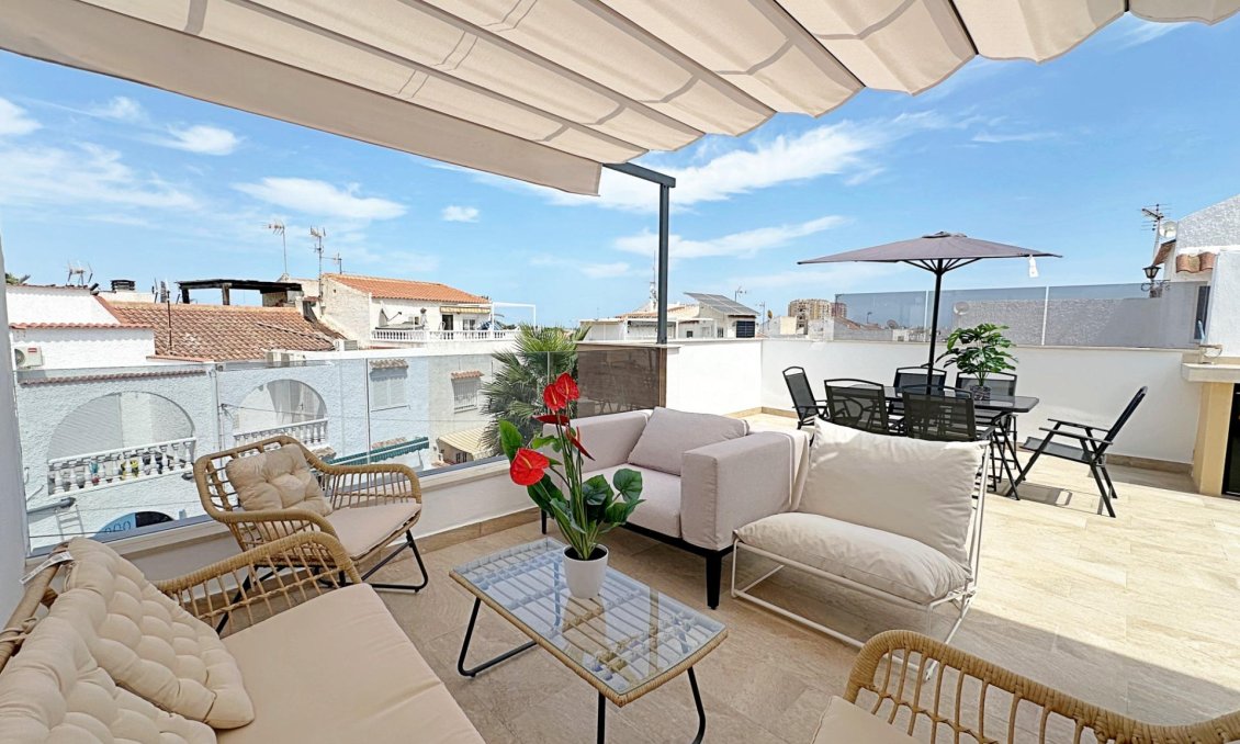 Használt Ingatlanok - Sorház -
Torrevieja - Calas Blanca