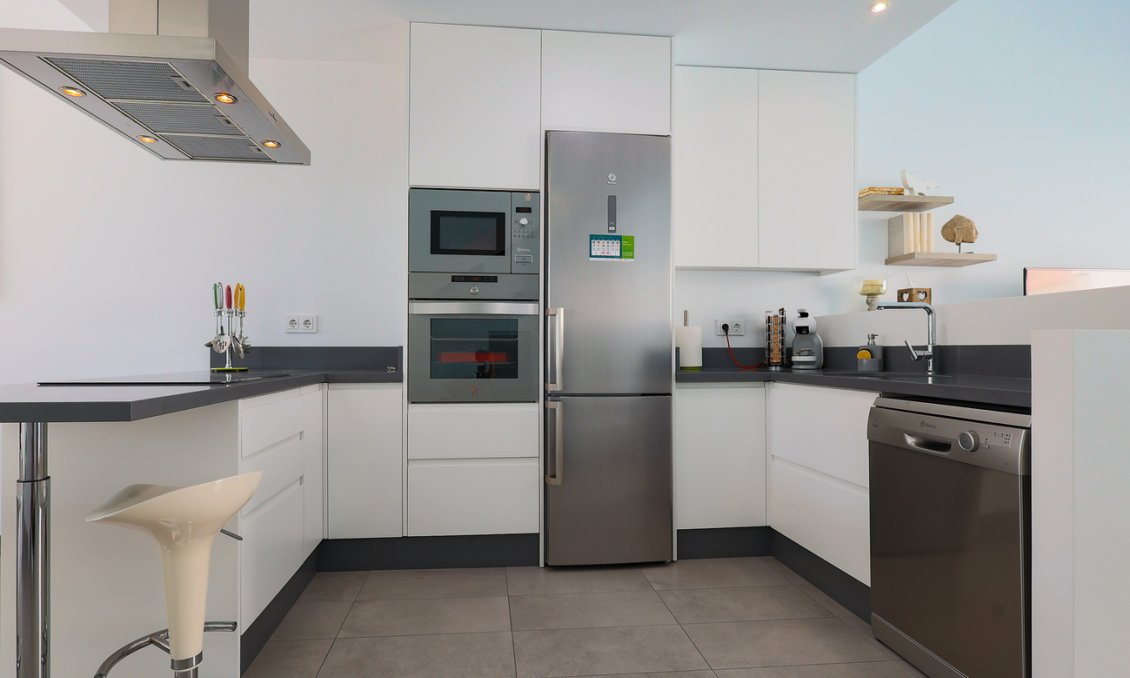 Resale - Villa / Semi semi-detached -
Dolores - Costa Blanca