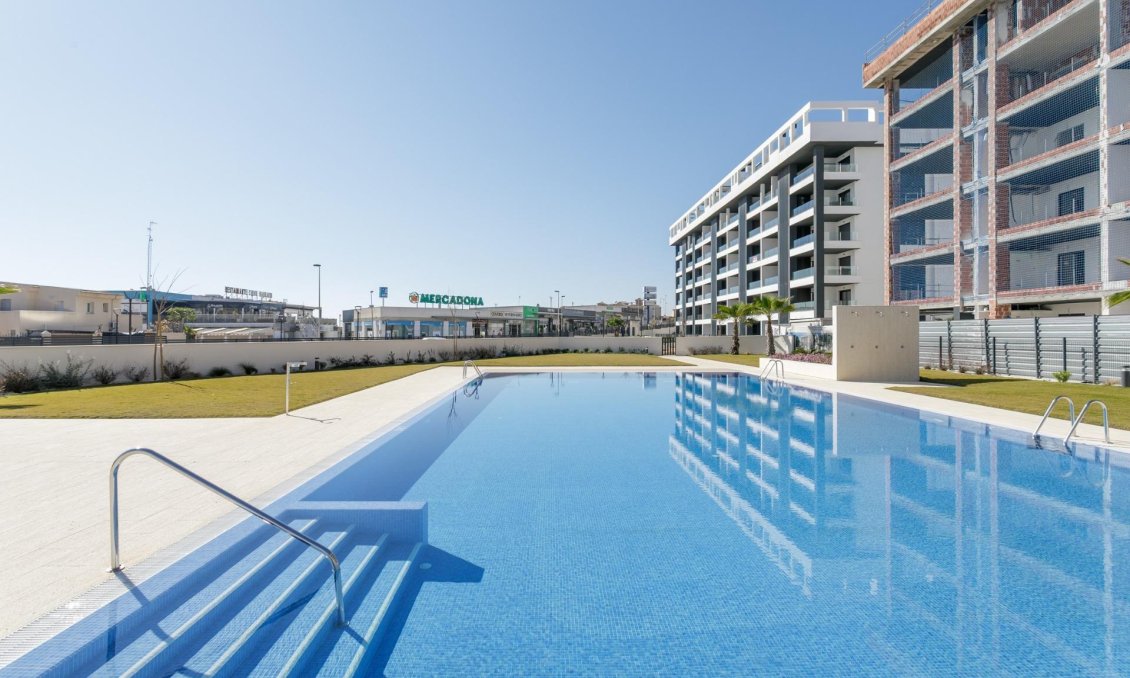 Neue Gebäude - Penthouse -
Torrevieja - Torreblanca