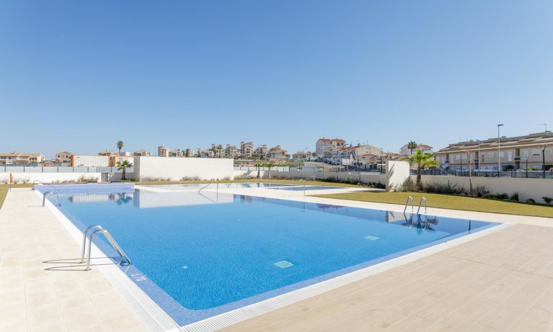 Neue Gebäude - Penthouse -
Torrevieja - Torreblanca