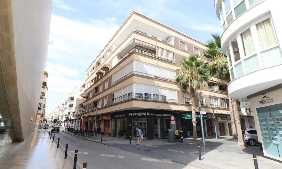 Resale - Penthouse -
Torrevieja - Costa Blanca