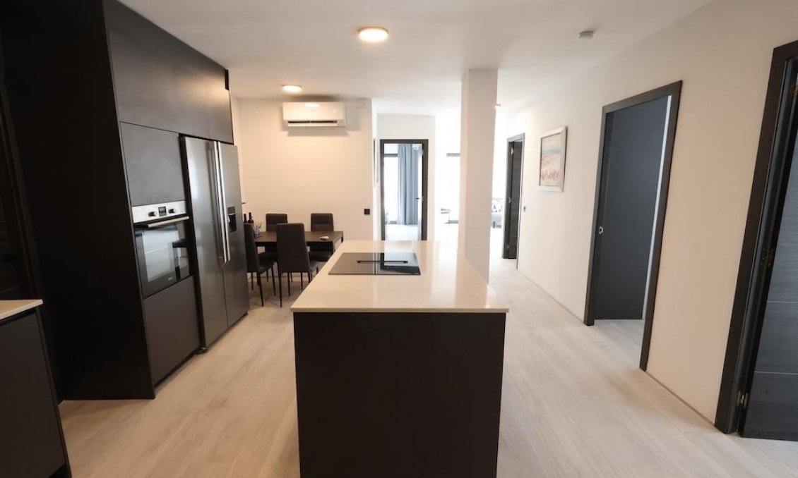Resale - Penthouse -
Torrevieja - Costa Blanca