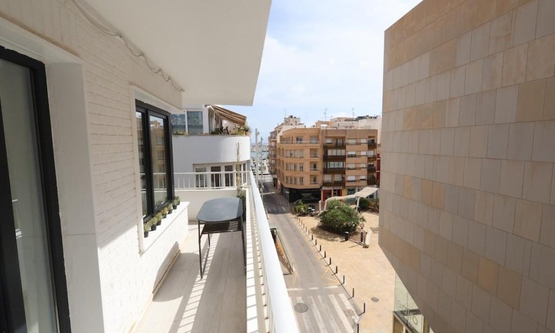 Resale - Penthouse -
Torrevieja - Costa Blanca