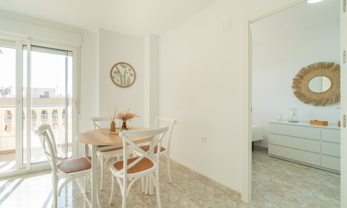 Használt Ingatlanok - Apartman -
Torrevieja - Costa Blanca