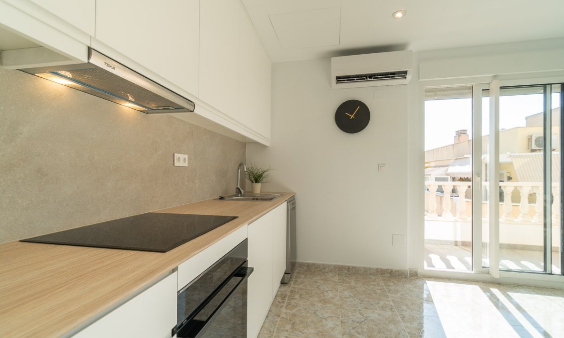 Használt Ingatlanok - Apartman -
Torrevieja - Costa Blanca