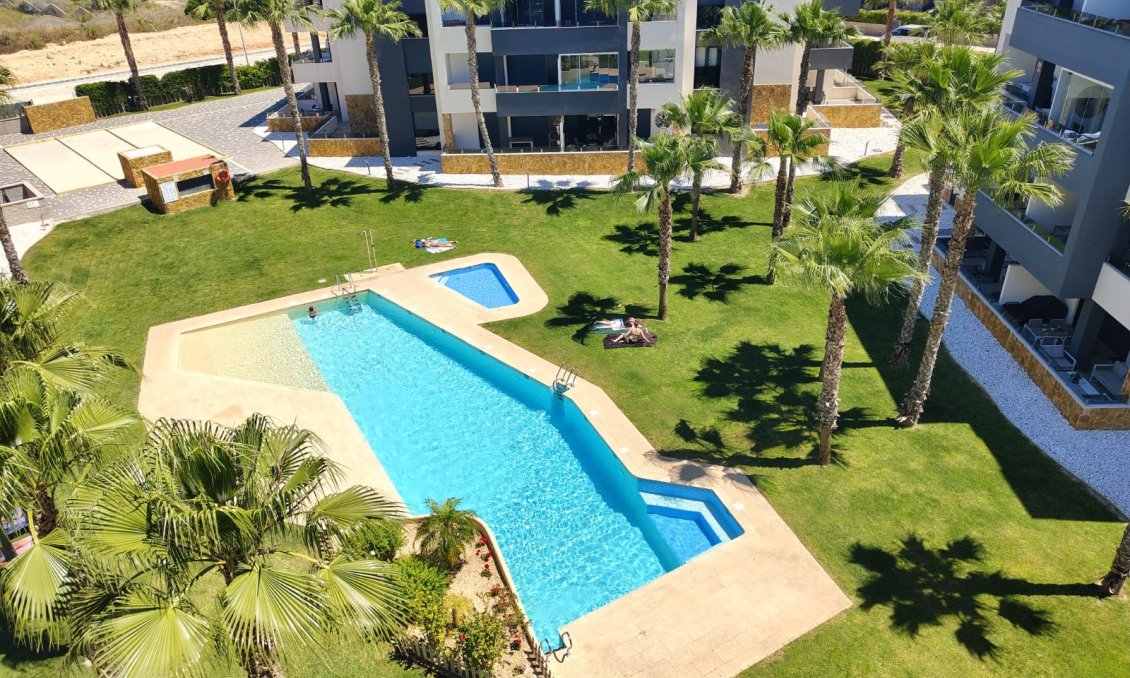 Resale - Apartment -
Los Altos - Costa Blanca
