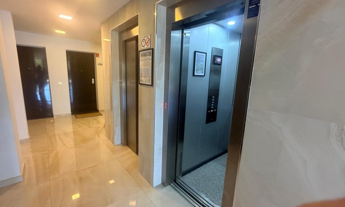 Resale - Apartment -
Los Altos - Costa Blanca