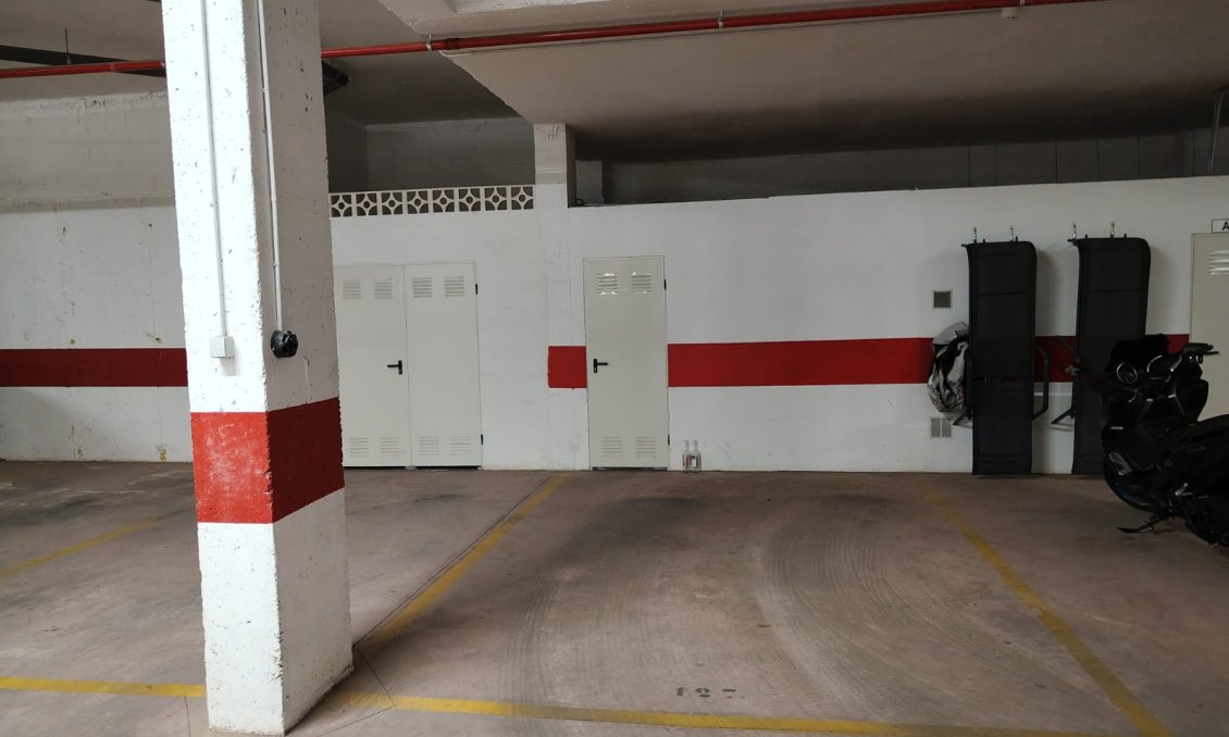 Resale - Apartment -
Los Altos - Costa Blanca
