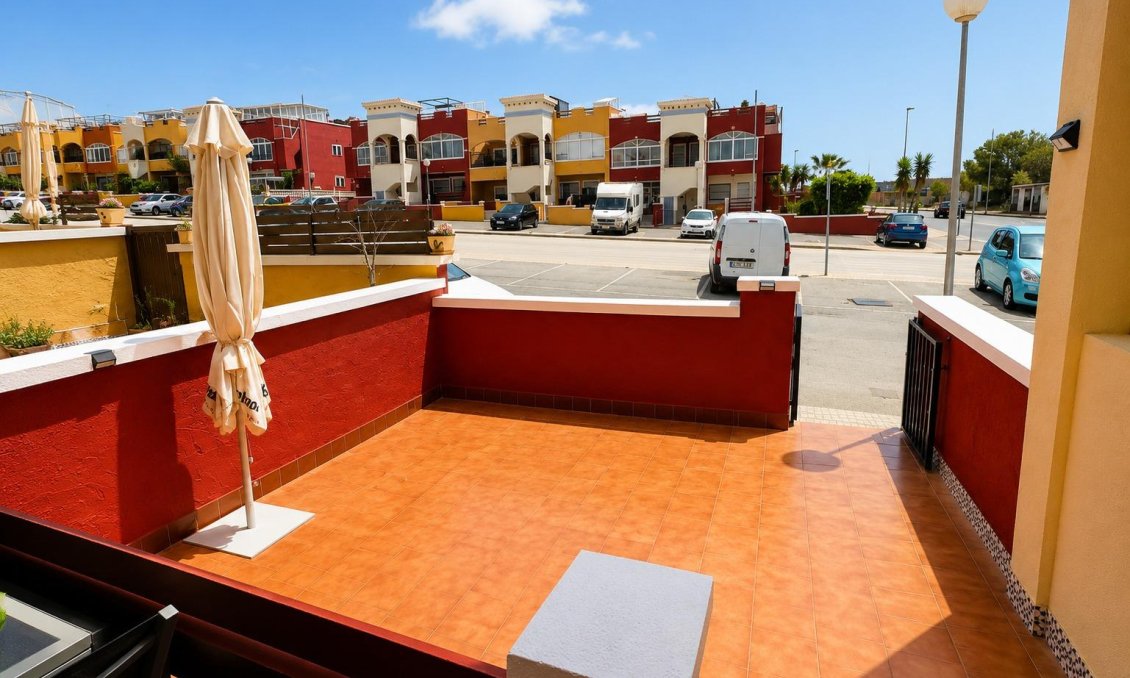Resale - Bungalow -
Orihuela Costa - Costa Blanca