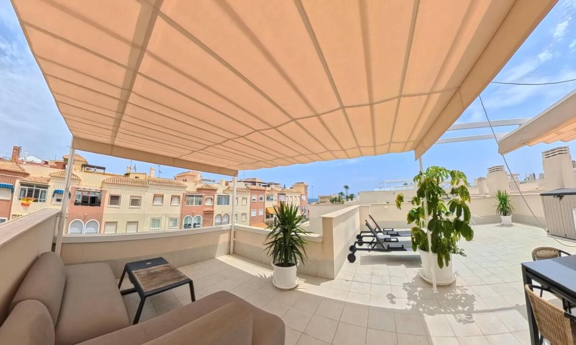 Használt Ingatlanok - Tetőtéri lakás -
Torrevieja