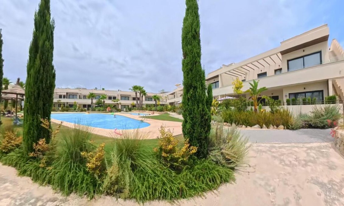 Használt Ingatlanok - Tetőtéri lakás -
Torrevieja