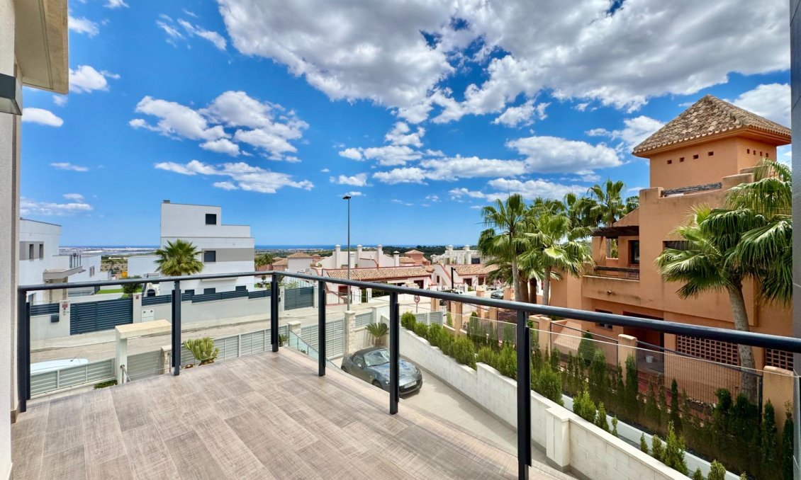 Resale - Villa -
San Miguel de Salinas - Bellavista