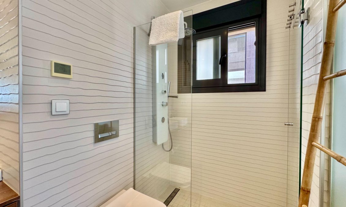 Resale - Villa -
San Miguel de Salinas - Bellavista