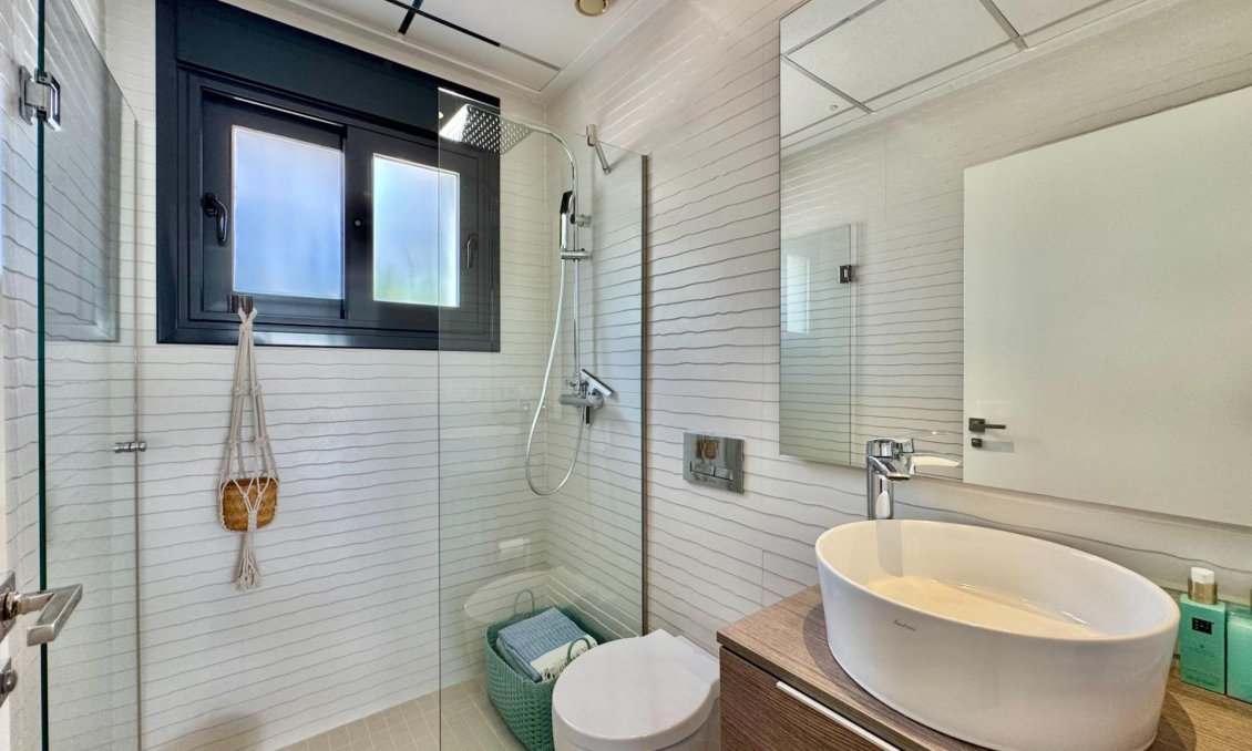 Resale - Villa -
San Miguel de Salinas - Bellavista