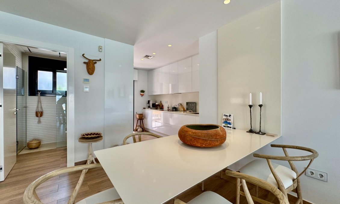 Resale - Villa -
San Miguel de Salinas - Bellavista