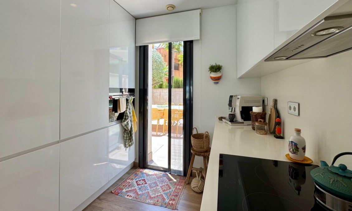 Resale - Villa -
San Miguel de Salinas - Bellavista