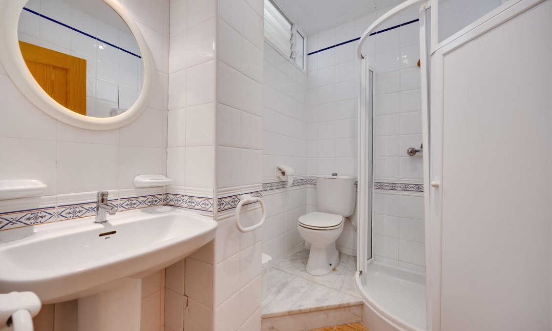 Használt Ingatlanok - Apartman -
Torrevieja - Paseo Maritimo
