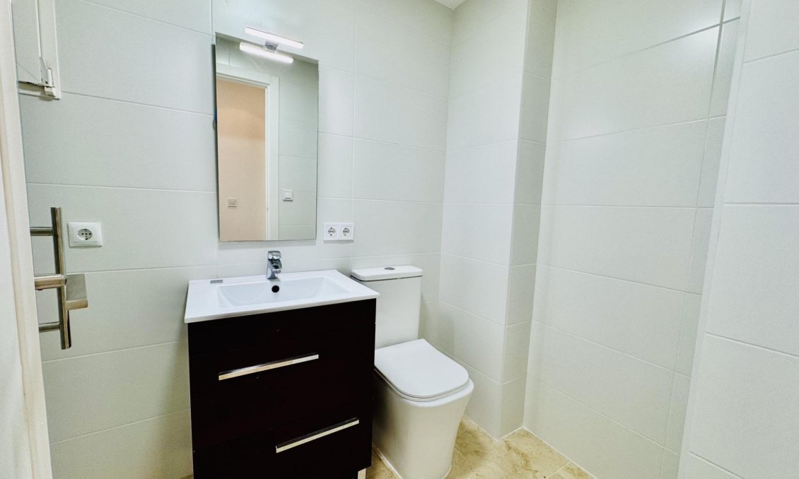 Segunda mano - Apartamento -
Orihuela Costa - Altos De Campoamor