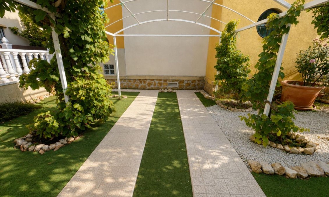 Resale - Bungalow -
Orihuela Costa - Lomas de Cabo Roig