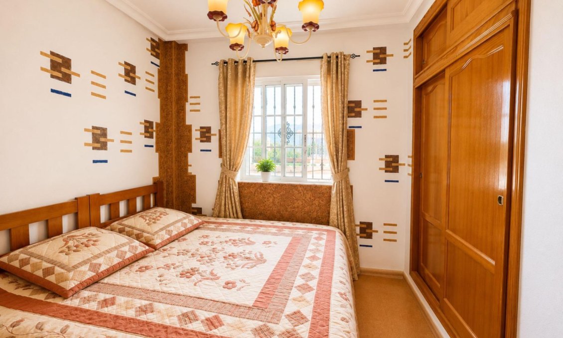 Resale - Bungalow -
Orihuela Costa - Lomas de Cabo Roig